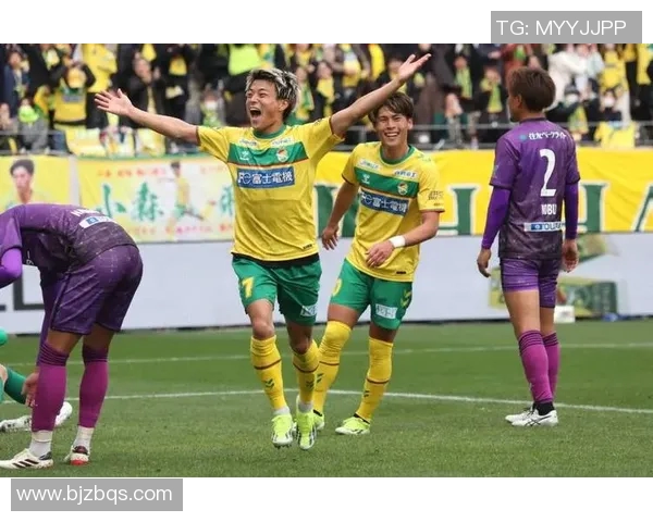 千叶市原与横滨FC激战正酣足球魔方解析精彩瞬间与战术博弈